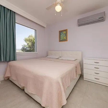 아파트 Charming Duplex With Pool And Stunning Mediterranean View In Bodrum