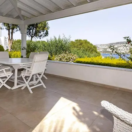 아파트 Charming Duplex With Pool And Stunning Mediterranean View In Bodrum