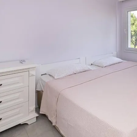 Апартаменты Charming Duplex With Pool And Stunning Mediterranean View In