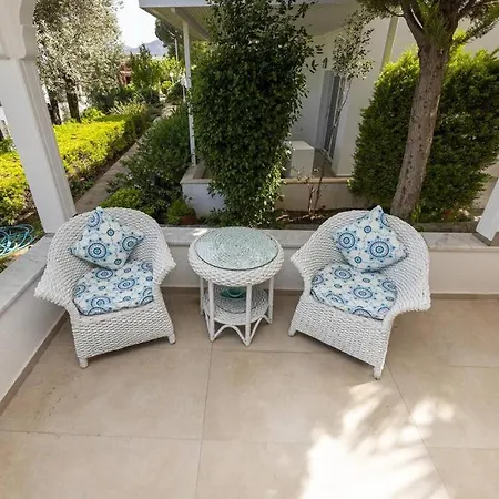 Apartment Charming Duplex With Pool And Stunning Mediterranean View In *